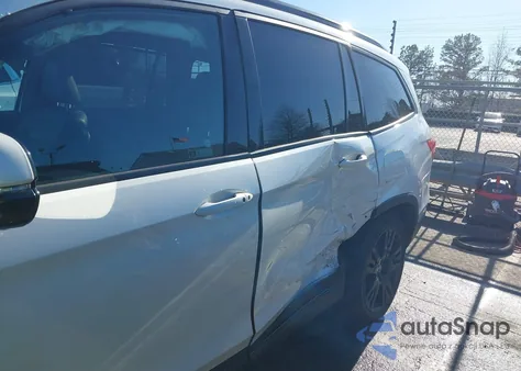 2022 Honda Pilot Awd Black Edition z USA, uszkodzony, nr VIN 5FNYF6H7XNB001719